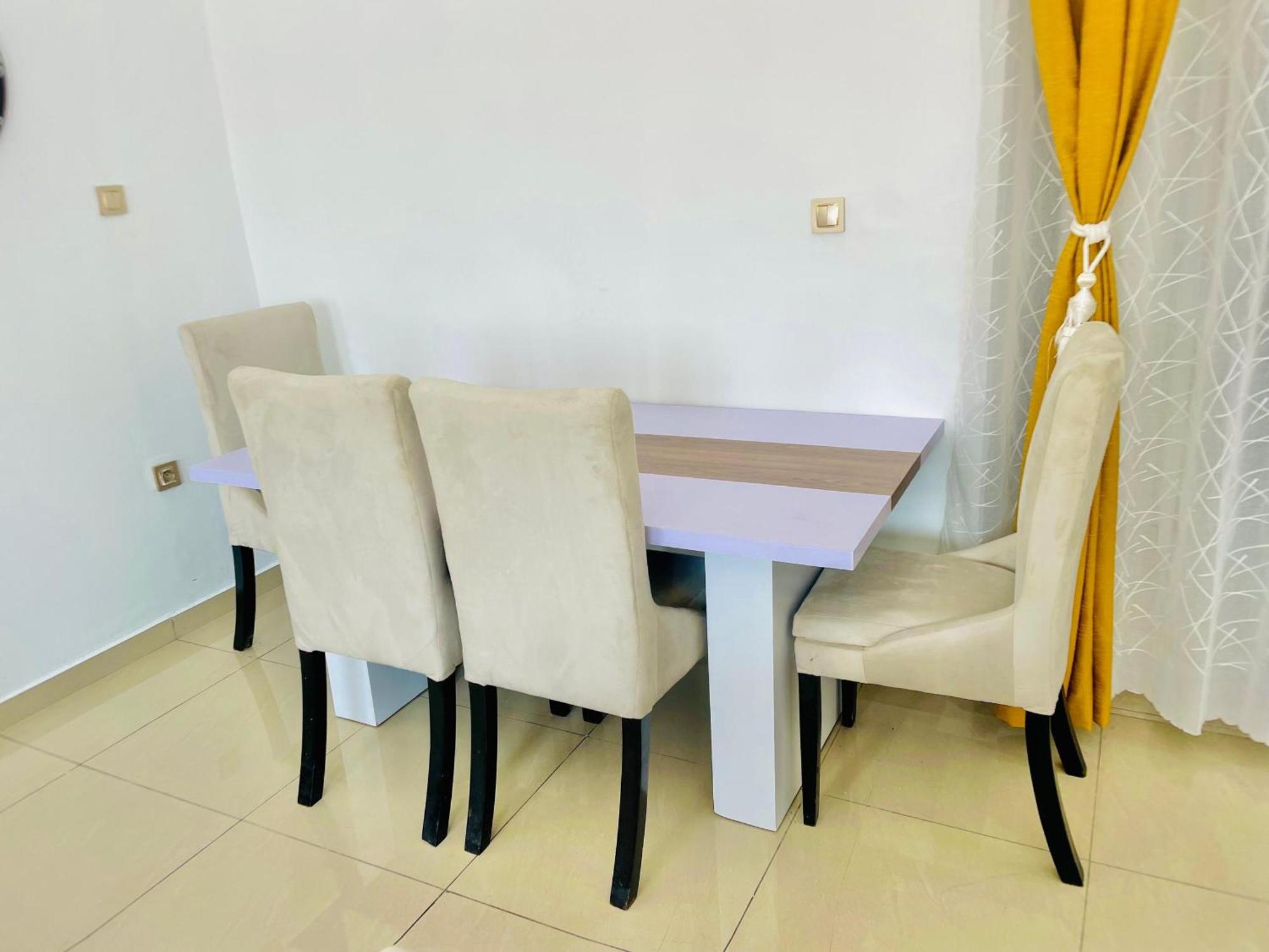 Appartement Avec Vue Panoramique Two Or Three Rooms Yaounde Luaran gambar